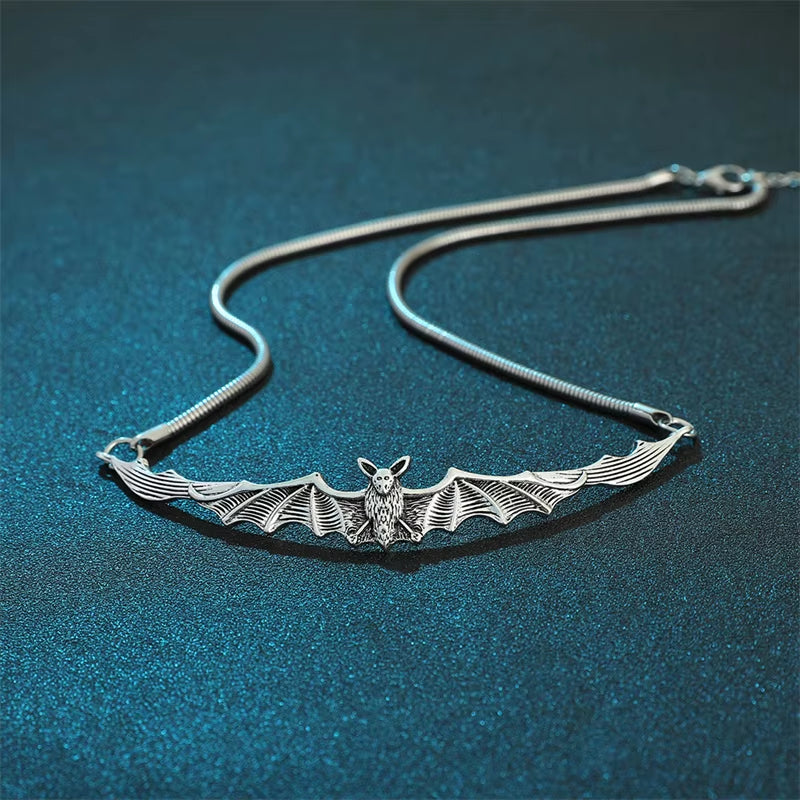 Vintage Gothic Bat Pendant Necklace for Women, Vampire Bat, Dark Style Choker, Jewelry Gift for Girls